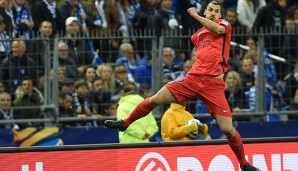 Zlatan Ibrahimovic feiert einen seiner beiden Treffer