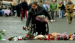 Weltweit trauern Menschen und zeigen Anteilnahme an der schrecklichen Tragödie