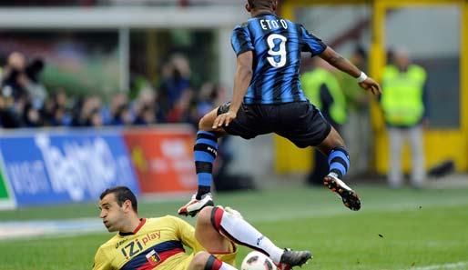 Inter-Stürmer Samuel Eto'o traf beim 5:2-Sieg gegen den FC Genua zweimal