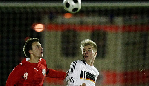 Philipp Prosenik (l.) ist österreichischer U19-Nationalspieler