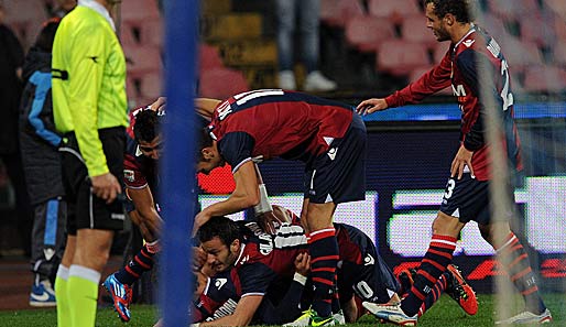 Der FC Bologna kam in Neapel in den Schlussminuten noch zum Auswärtssieg