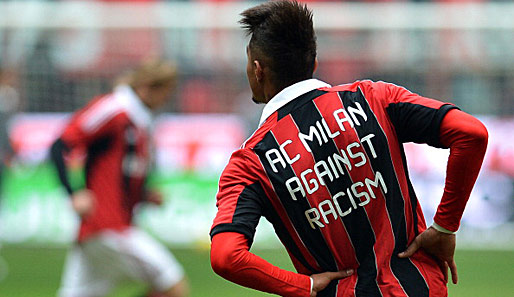 AC Milans Kevin-Prince Boateng trägt ein Shirt gegen Rassismus