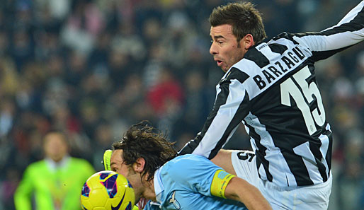 Andrea Barzagli und Juventus haben neun Punkte Vorsprung auf Verfolger Neapel