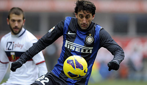 Diego Milito gehört zu den Topverdienern bei Inter Mailand - sein Gehalt soll gekürzt werden