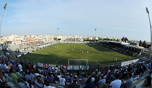 Im und ums Stadion in Lecce kam es zu schweren Ausschreitungen nach dem verpassten Aufstieg