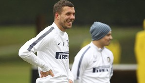 Lukas Podolski ist trotz der sportlichen Krise gut drauf