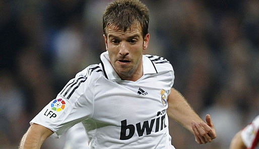 Rafael van der Vaart wechselte 2008 für 15 Millionen Euro vom HSV zu Real Madrid.