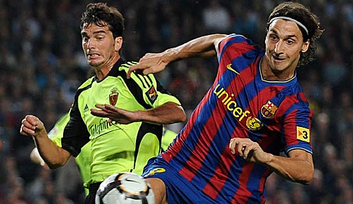 Im Hinspiel schoss Barca Saragossa 6:1 ab, Ibrahimovic (l.) machte dabei zwei Tore