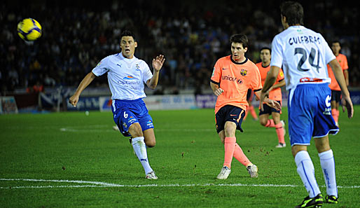 Lionel Messi (M.) schoss beim 5:0-Hinspielsieg drei Tore gegen Teneriffa