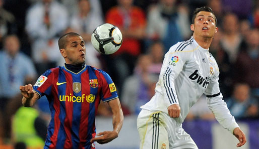 Cristiano Ronaldo (r.) und Dani Alves werden am 28. November erneut die Klingen kreuzen