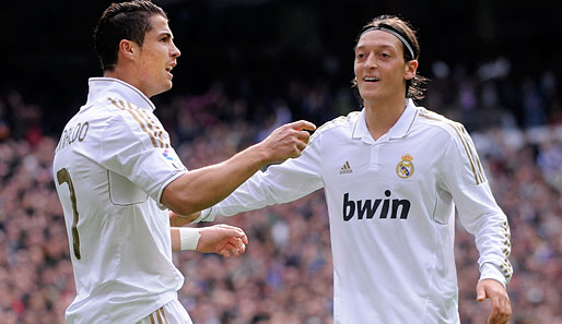 Cristiano Ronaldo und Mesut Özil von Real Madrid bekommen es mit dem FC Valencia zu tun