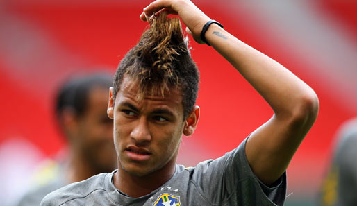 Der hochtalentierte Neymar vom FC Santos ist für seine extrovertierte Haarpracht bekannt