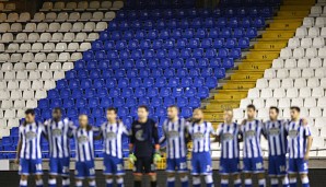 Beim Spiel zwischen Malaga und Deportivo im spanischen Pokal gedachten die Spieler an den verstorbenen Fan