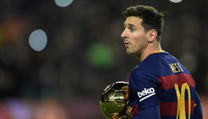 Vor dem Spiel nahm Messi noch die Auszeichnung als bester Fußballer der Welt entgegen