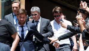 Lionel Messi und sein Vater sollen laut Anklage 4,16 Millionen Euro Steuern hinterzogen haben