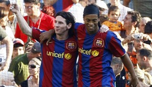 Lionel Messi hat beim FC Barcelona Ronaldinhos alte Nummer zehn geerbt