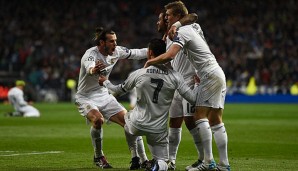 Real Madrid-Spieler Kroos, Ronaldo und Bale feiern im Kreis
