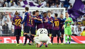 Der FC Barcelona zog durch einen 3:0-Erfolg im Bernabeu ins Pokalfinale ein.