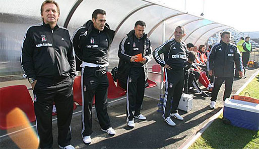 Bernd Schuster (l.) unterschrieb bei Besiktas einen Vertrag über zwei Jahre