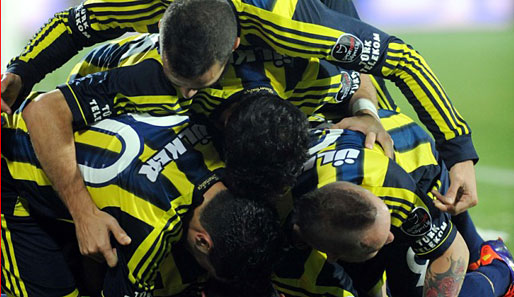 Fenerbahce hat gegen Trabzonspor dank Mehmet Topuz' Tor gewonnen