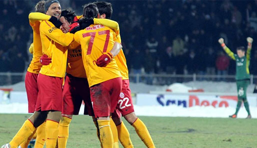 Galatasaray gewinnt bei Sivasspor dank Toren von Necati Ates, Aydin und Ujfalusi