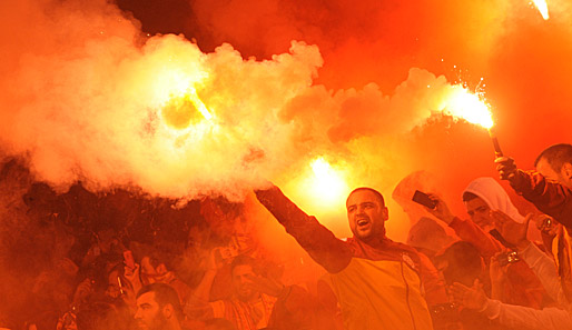 Vor dem Spiel bei Trabzonspor kam es zu Vorfällen - auch während des Spiels ging es heiß her