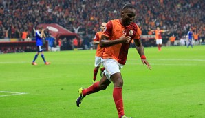 Didier Drogba soll für seine guten Leistungen mit einer Vertragsverlängerung belohnt werden