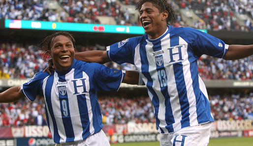 Carlos Pavon (links) schoss in der aktuellen WM-Qualifikation sieben Tore für Honduras