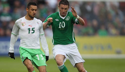 Gleich zweimal traf Robbie Keane (r.) gegen Algerien