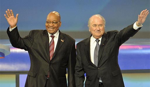 Jacob Zuma (l.) mit FIFA-Präsident Sepp Blatter