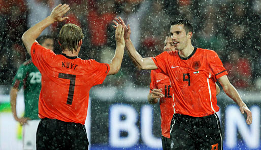 Robin van Persie (r.) erzielte beide Tore für die Niederlande beim Test gegen Mexiko