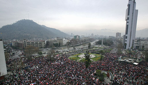Die meisten Fans feierten den zweiten Vorrunden-Sieg in Santiago de Chile friedlich