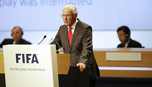 In der Fußball-Kommission unter Vorsitz von Michel Platini ist Franz Beckenbauer beratend tätig