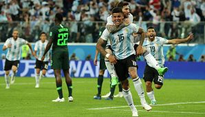 Argentinien steht im Achtelfinale.