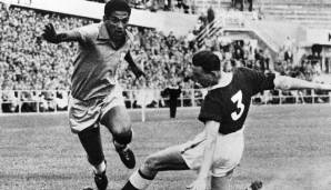 WM 1962: Während Pele das Turnier verletzt verpasste, übernahm Garrincha die Schlüsselrolle bei den Brasilianern, wurde ebenso bester Torschütze wie bester Spieler und verteidigte mit Brasilien den Titel.