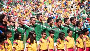 MEXIKO (Himno Nacional Mexicano): "Mexikaner zum Kriegsgeschrei, den Stahl und das mutige Ross bereit, auf dass die Erde in ihrem Innersten erbebt.".