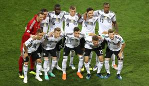 Mit diesen elf Spielern begann Deutschland.