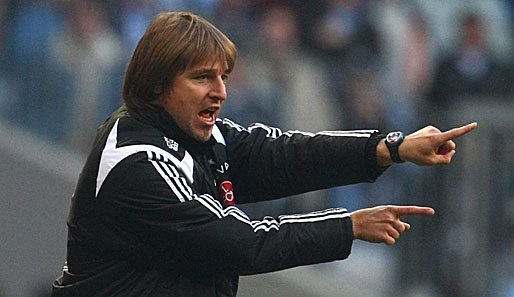 Michael Oenning verlängert seinen Vertrag in Nürnberg bis 2011