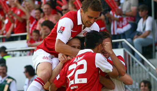 Mainz, wie es singt und lacht: Der FSV steigt zum zweiten Mal nach 2004 in die Bundesliga auf