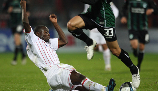 John Jairo Mosquera steht noch bis Juni 2012 bei Werder Bremen unter Vertrag