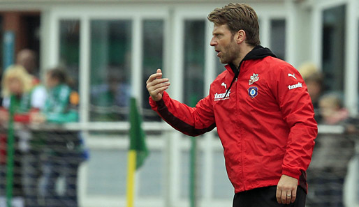 Sein Team steht bislang überraschend gut da: Erzgebirge-Trainer Rico Schmitt