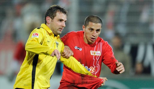Verteidiger Thomas Stehle (l.) hat seinen Vertrag in Aachen bis 2013 verlängert