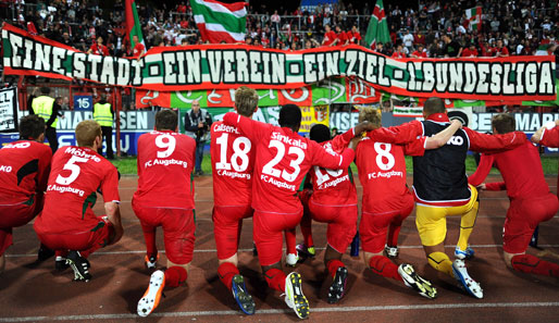 Der FC Augsburg träumt weiter vom Aufstieg in die 1. Liga