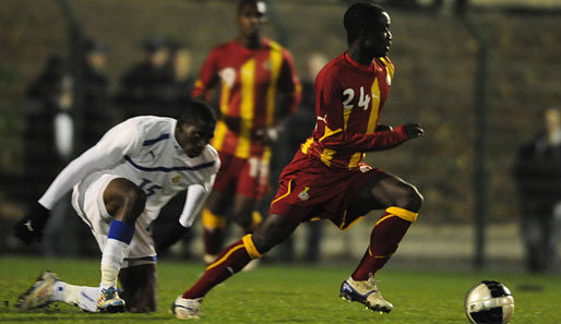 Mohammed Abu (r.) spielte bisher zweimal für Ghana