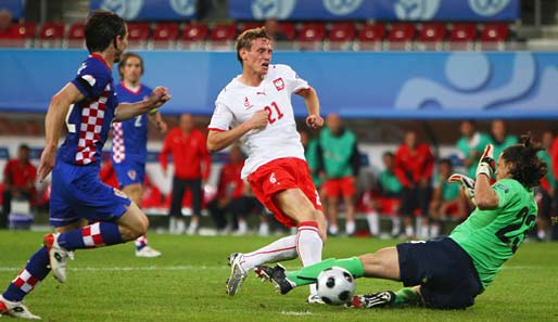 Duisburgs neuer Stürmer Tomasz Zahorski (M.) spielte für Polen bei der EM 2008