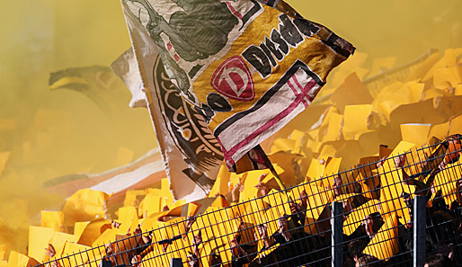 Die Fans von Dynamo Dresden sorgten gegen Kaiserslautern abermals für Schlagzeilen