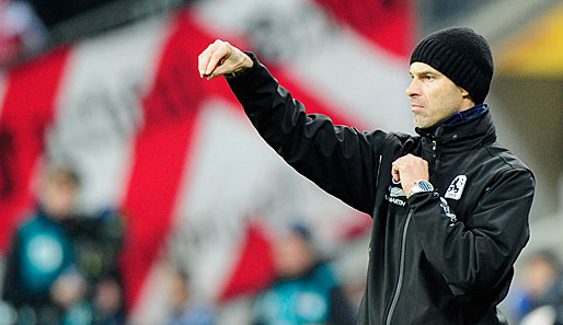 Alexander Schmidt dirigiert auch nächste Saison die Münchner Löwen in der 2. Liga