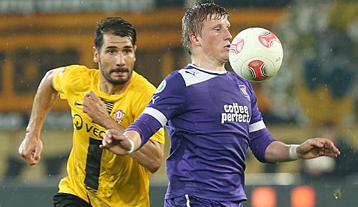 Christian Fiel (l., gegen Marcus Piossek) erzielte das 1:0 für Dynamo Dresden