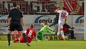 Patrick Helmes feierte einen Einstand nach Maß beim 1. FC Köln