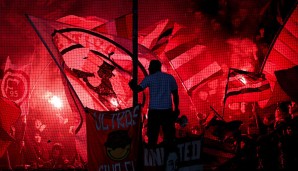 Fans von Fortuna Düsseldorf zündeten Pyrotechnik, nun wird der Verein dafür bestraft